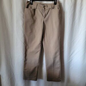 Lee Pants Secretly Shapes Womens Reg Fit Straight Mid Rise sz 8 Short Khaki Beig